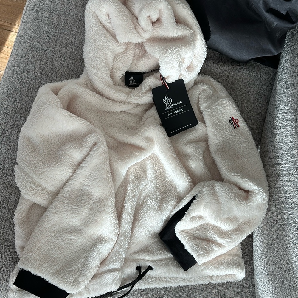 Moncler Grenoble Cropped Hoodie